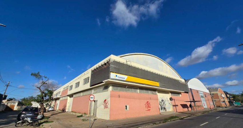 Barracão / Galpão / Depósito para alugar na Travessa Doutor Heinzelmann, 489, Navegantes, Porto Alegre