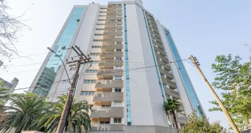 Apartamento com 3 quartos para alugar na Alameda Emílio de Menezes, 140, Três Figueiras, Porto Alegre