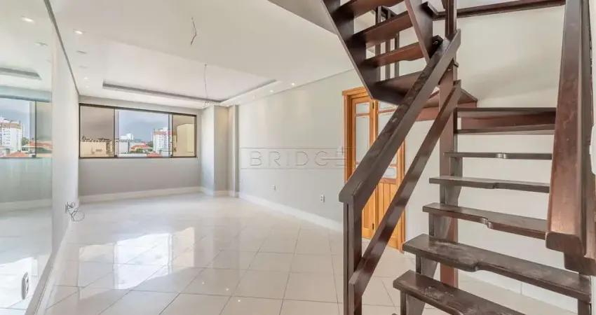 Cobertura com 3 quartos para alugar na Rua Brito Peixoto, 336, Passo da Areia, Porto Alegre