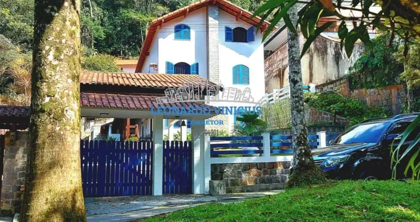 Casa para Venda em Teresópolis, Soberbo, 10 dormitórios, 3 suítes, 4 banheiros, 5 vagas