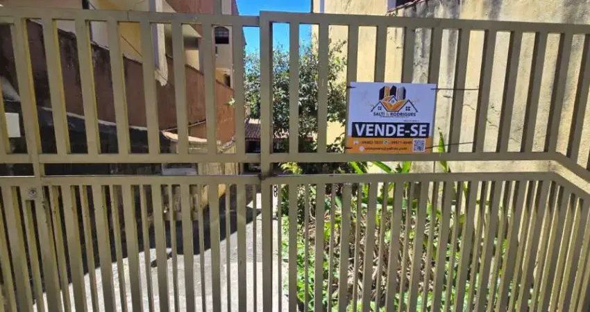 Casa térrea com amplo terreno – conforto, espaço e potencial para lazer!