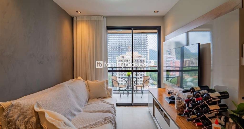 APARTAMENTO TOTALMENTE REFORMADO | MOBILIADO | 2 QUARTOS E 77M² - RECREIO