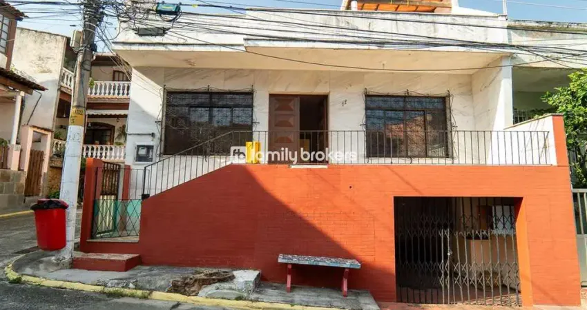 Espaçosa casa duplex com 2 quartos | 195m² | terraço - pechincha