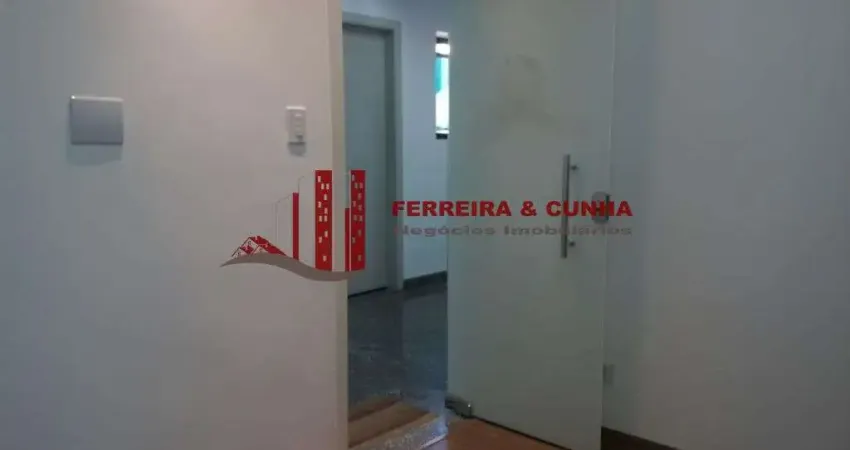 Casa comercial com 1 sala para alugar na Rua Alferes Magalhães, --, Santana, São Paulo