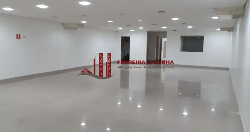 Galpão de 805 m2 no bairro Cambuci.