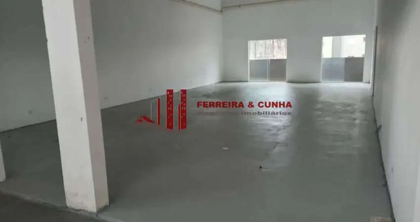 Salão comercial  de 240m² no bairro Parada Inglesa.