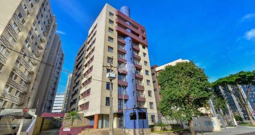 Apartamento 1 dormitório vaga livre Centro Cívico
