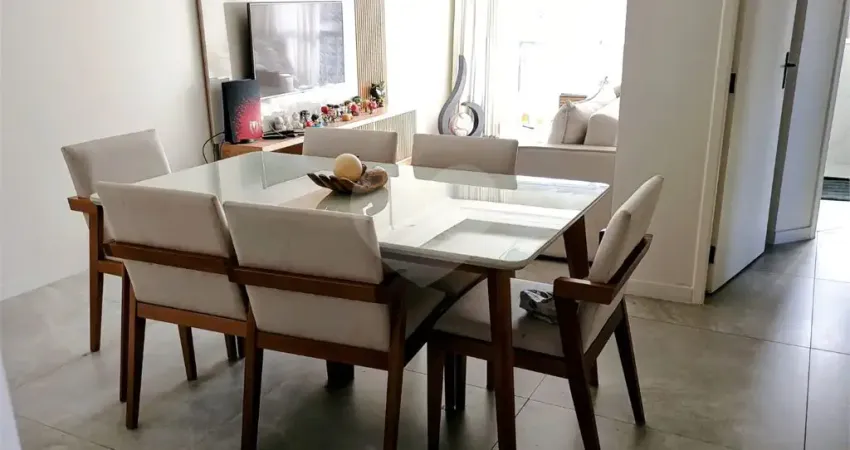 Apartamento à Venda em Santa Terezinha – 3 Dormitórios, 70m² - Reformado - Ótima localização!!!