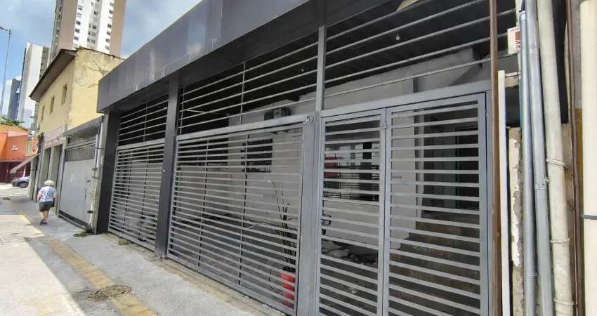 Imóvel Comercial à Venda em Avenida Movimentada com Terreno de 300 m²