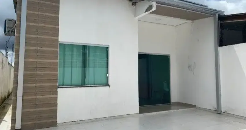 Aluga-se Casa, 4 quartos, sendo 2 suítes, 2 vagas de garagem, Parque 10