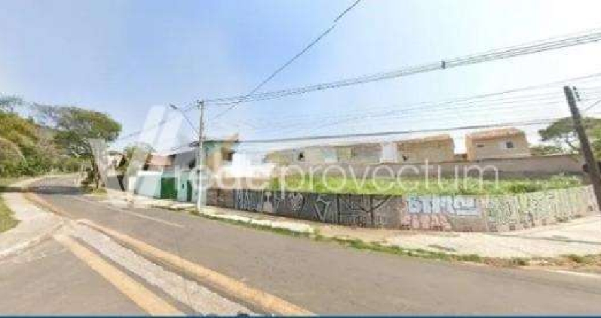 Terreno à venda na Rua Cyrênia Arruda Camargo, s/n°, Parque São Quirino, Campinas