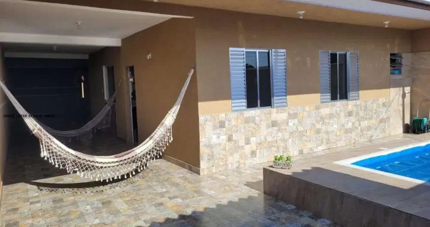 Casa para Venda em Guaratuba, Piçarras, 3 dormitórios, 1 suíte, 2 banheiros, 3 vagas