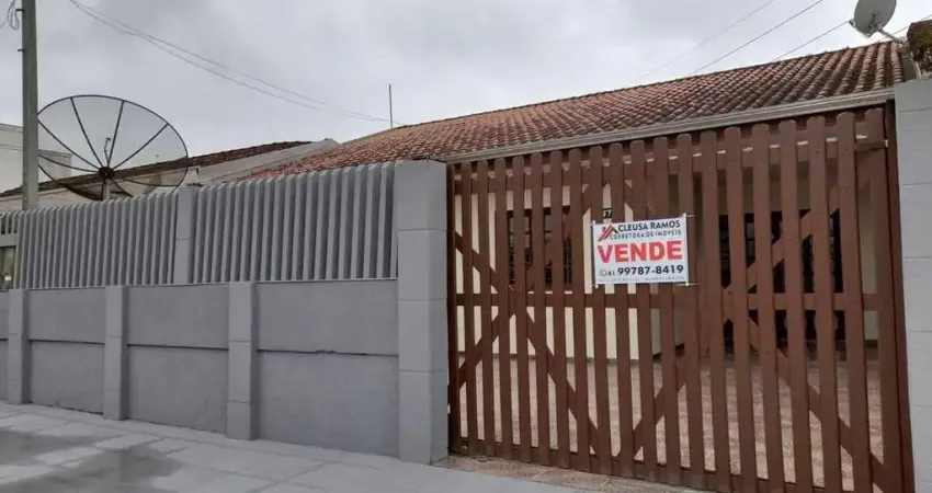 Casa para Venda em Guaratuba, Cohapar, 3 dormitórios, 1 suíte, 2 banheiros, 4 vagas