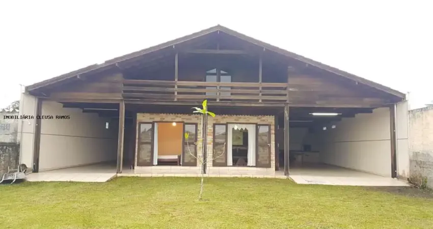 Casa para Venda em Guaratuba, Figueira, 3 dormitórios, 1 suíte, 2 banheiros, 5 vagas