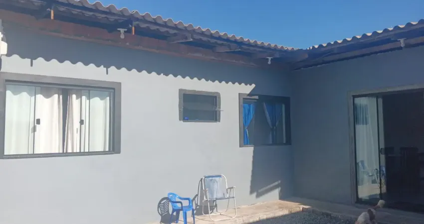 Casa à venda em araquarí no loteamento freitag, para assumir parcelar direto com a loteadora.