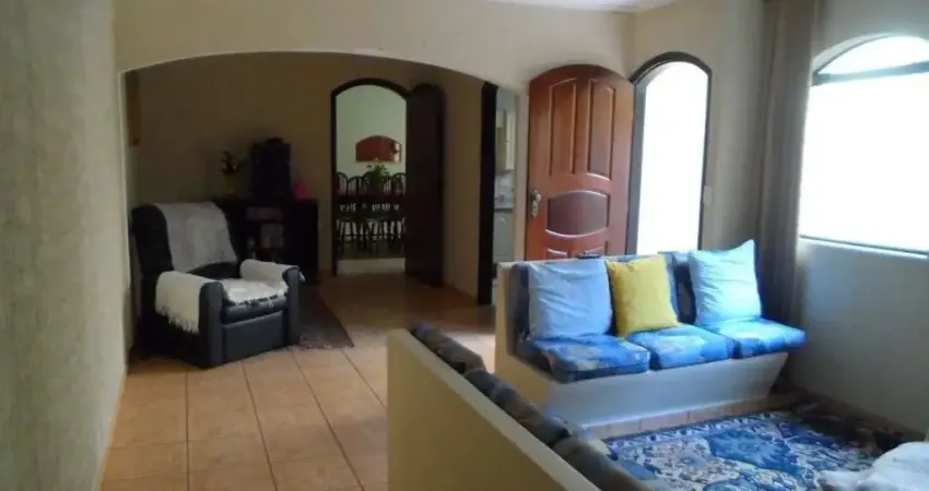 Casa com 2 quartos à venda na Rua São Paulo, 9999, Cerâmica, São Caetano do Sul