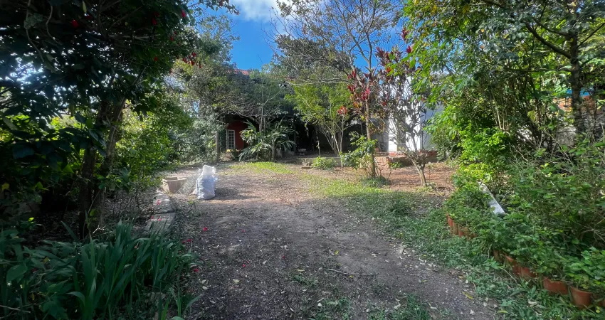 Casa a venda em terreno individual com 02 dormitórios - são joão do rio vermelho