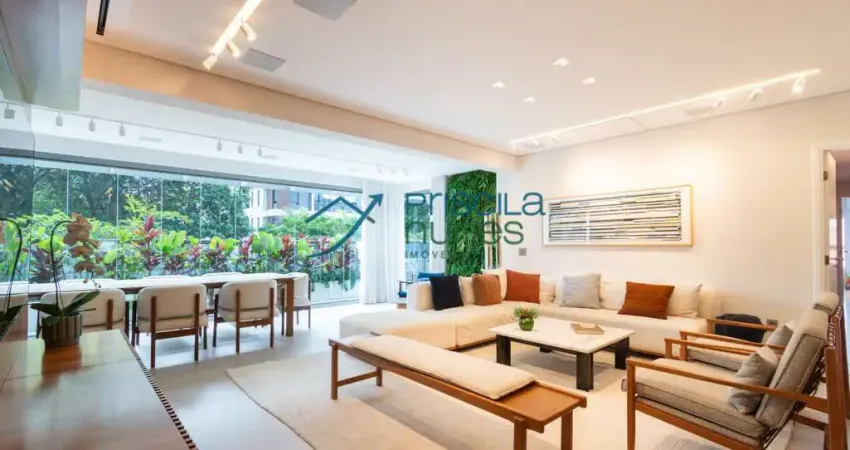 Apartamento Garden Campo Belo com 4 quartos, sendo 3 suítes, 214m²