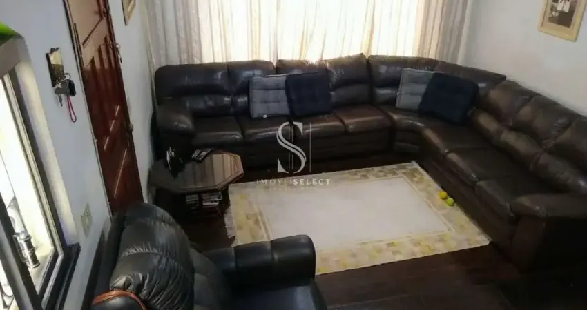 Casa ampla à venda com 3 quartos, sendo 1 suíte, 3 banheiros no total, 2 vagas, quintal. no butantã