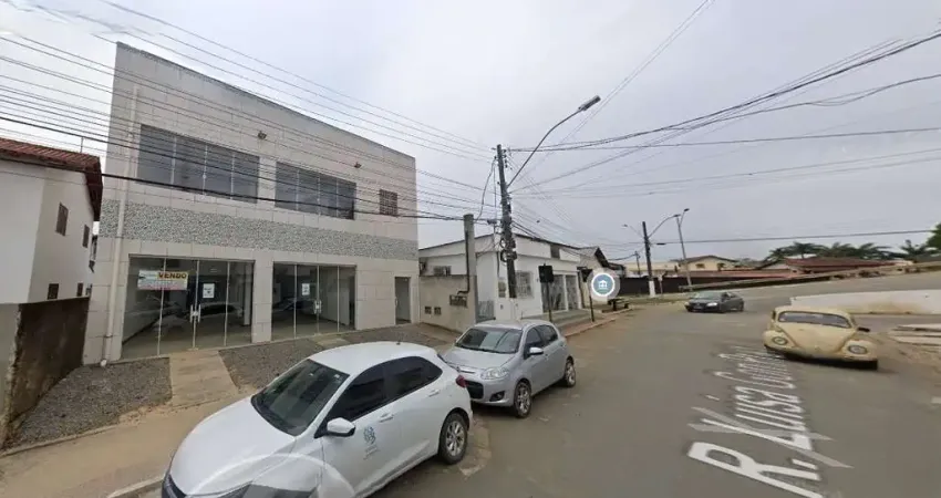 Prédio à venda na Luisa Gon Pratti, 14, Centro, Fundão