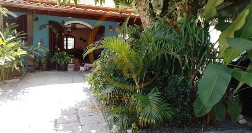 Casa para Venda em Niterói, Piratininga, 3 dormitórios, 1 suíte, 3 banheiros, 3 vagas