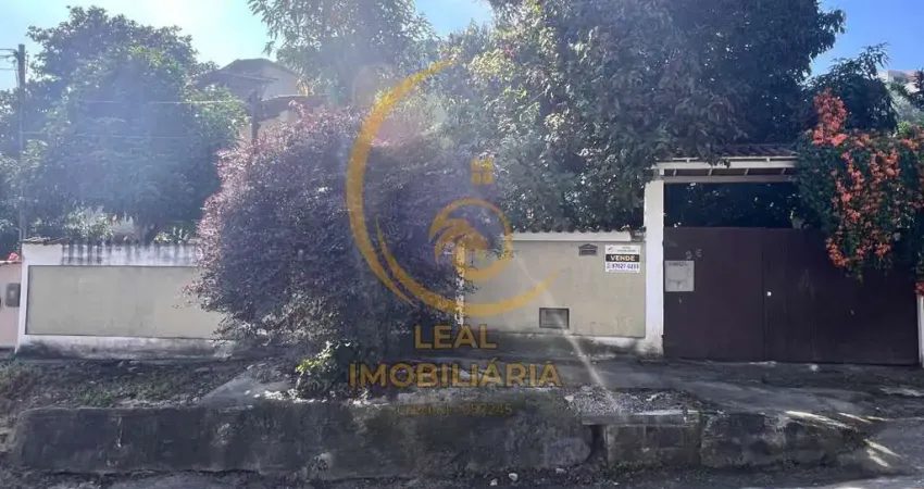 Casa para Venda em Niterói, Atalaia, 2 dormitórios, 1 banheiro, 2 vagas