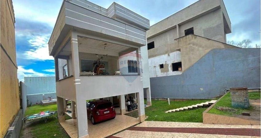 Triplex em Morada do Sol