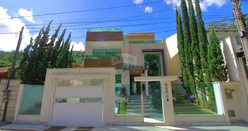 Santa Teresa | Residência Prestígio | Luxuoso Triplex | 4 Quartos | 3 Suítes | 6 Vagas Garagem | Jardim de Inverno | Mobiliado