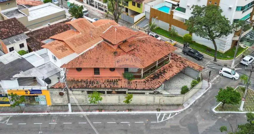 Casa com 2 quartos à venda na Rua Elzira Vivacqua, 547, 670, Jardim Camburi, Vitória