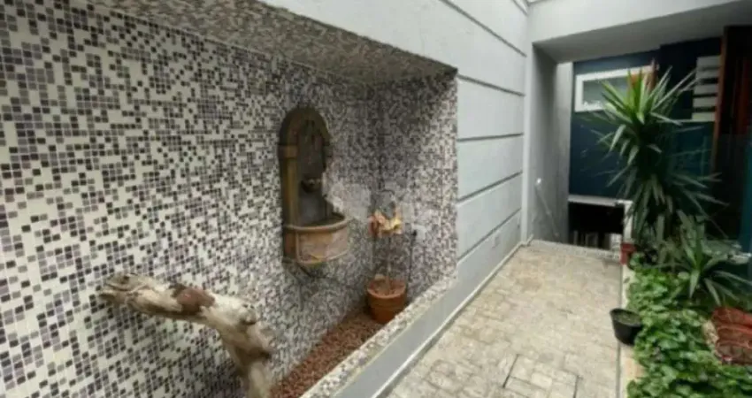 Casa à venda na Vila Ipojuca com 160m² 3 dormitórios 2 suítes 4 banheiros 3 vagas