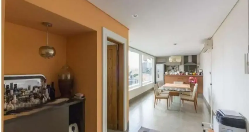 Sobrado à venda no Alto da Lapa com 180m² 2 dormitórios 2 suítes 3 banheiros 1 vaga