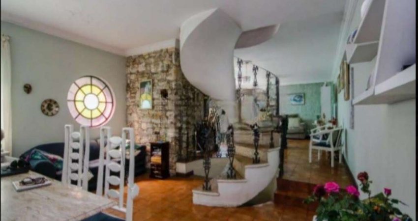 Sobrado com 03 dormitorios 03 suítes á venda -alto de pinheitos