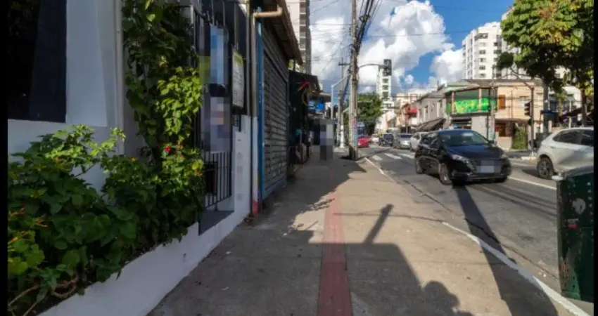 Oportunidade única: Casa à venda em São Paulo-SP, bairro Pinheiros, 2 quartos, 2 banheiros, 190,00 m² de área