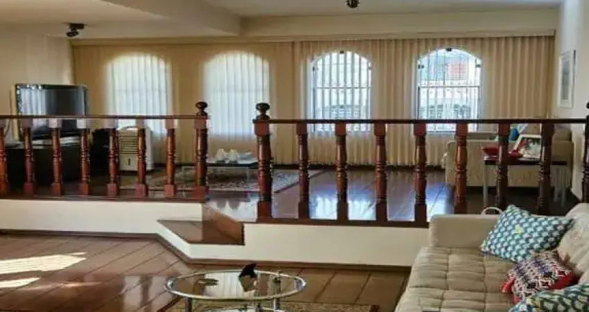 Casa à venda no ipiranga: 3 quartos, 3 banheiros, 4 vagas. oportunidade única em sp!