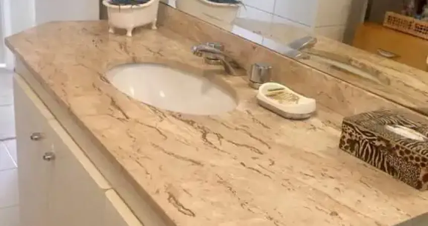 Apartamento em Pinheiros com 156m². São 3 dormitórios, 3 banheiros e 1 vaga