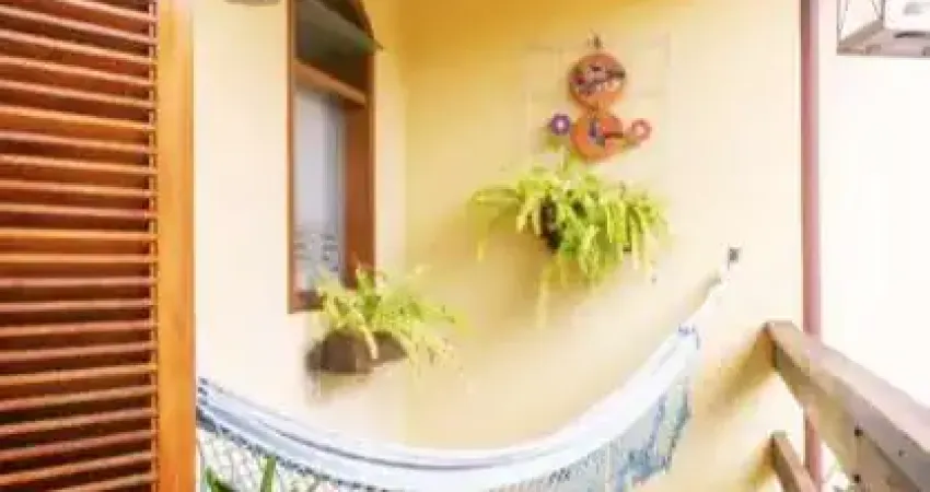 Sobrado à venda no Interlagos com 389m² 5 dormitórios 1 suítes 3 banheiros 5 vagas