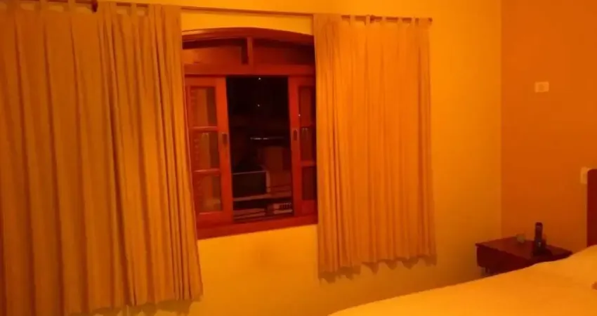 Casa com 4 quartos à venda na Rua Nicola Losacco, 141, Interlagos, São Paulo