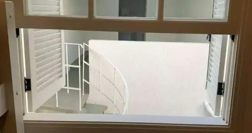 Casa Assobradada no Sumarezinho -Próximo metrô Vila Madalena.