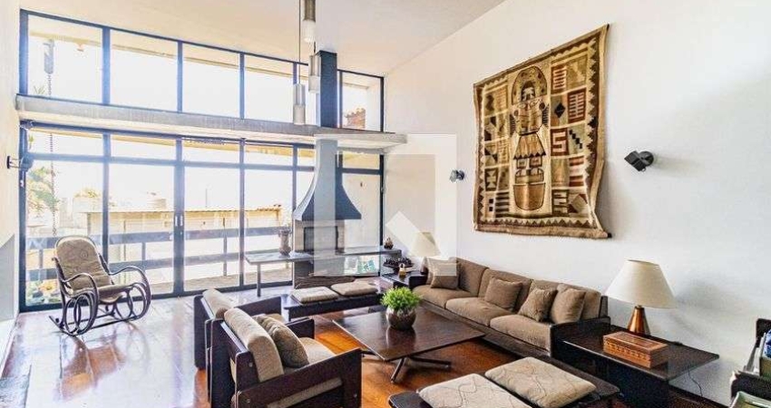 Casa com 3 quartos à venda na Rua Nibe Perobelli, 115, Butantã, São Paulo