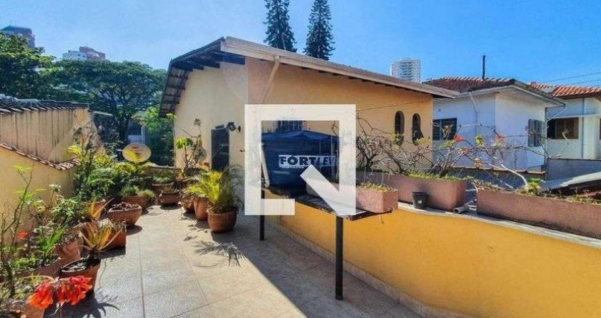 Casa à Venda - Vila Mariana, 3 Quartos,  300 m2