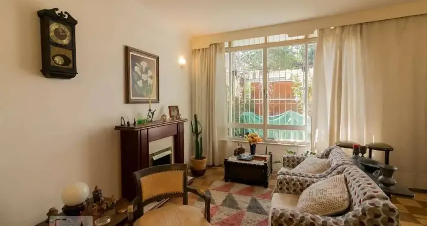 Casa à Venda - Moema, 3 Quartos,  160 m2