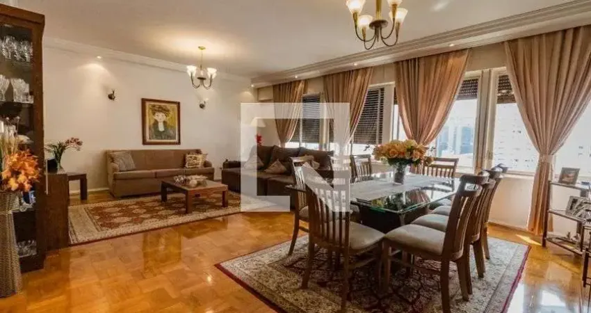 Apartamento à Venda - Bela Vista, 3 Quartos,  215 m2