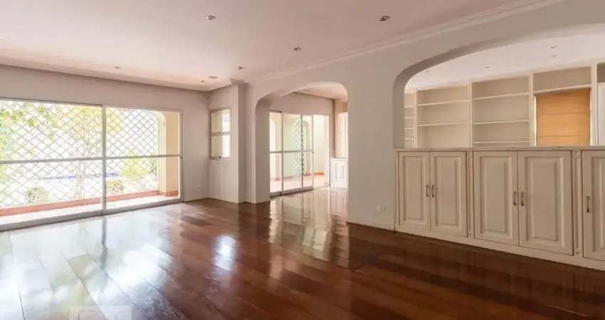 Casa com 5 quartos à venda na Rua Alberto Willo, 377, Moema, São Paulo