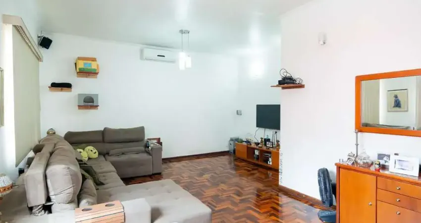Casa à Venda - Jardim Marajoara , 3 Quartos,  212 m2