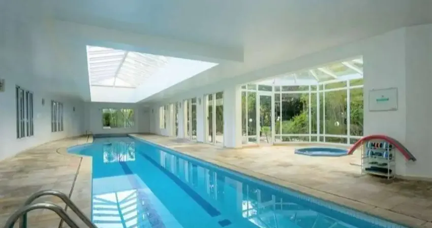 Apartamento duplex á venda na vila andrade, com 1 suíte e 2 vagas.