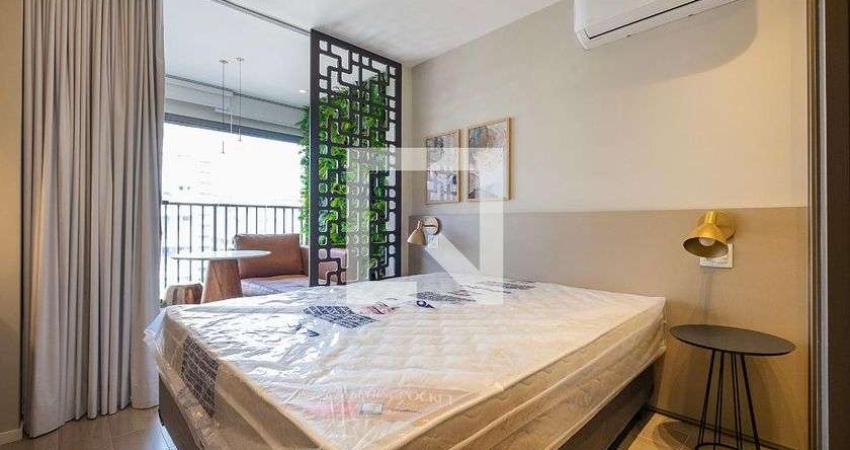 Apartamento à Venda - Paraíso, 1 Quarto,  28 m2