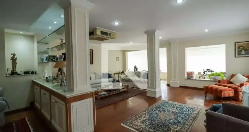 Casa à Venda - Fazenda Morumbi, 3 Quartos,  550 m2