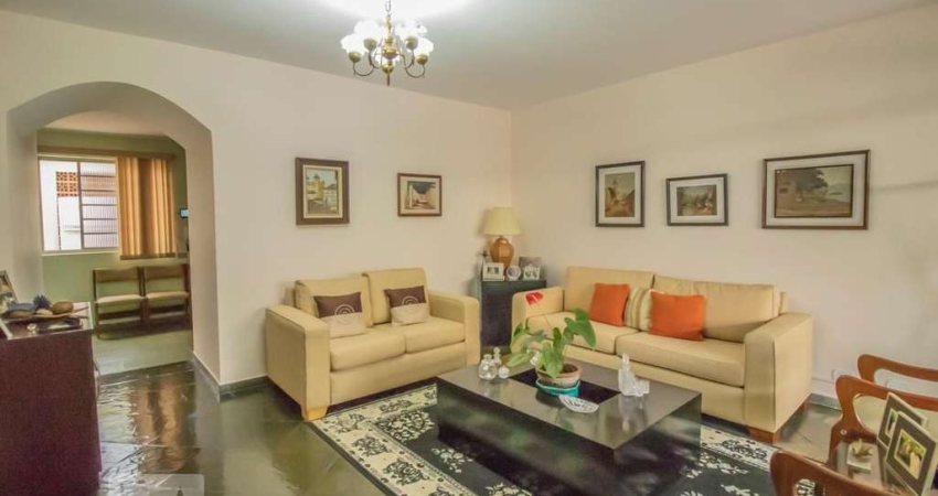 Casa à Venda - Planalto Paulista, 3 Quartos,  220 m2