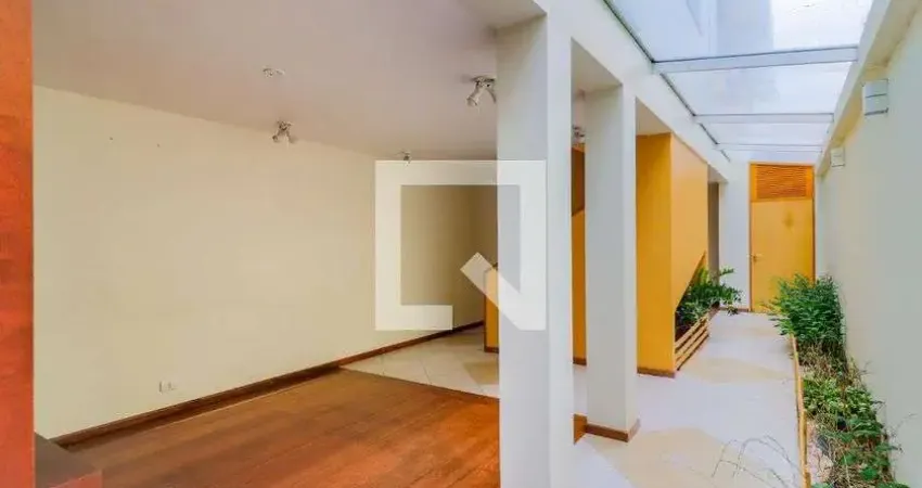 Casa à Venda - Campo Belo, 2 Quartos,  180 m2