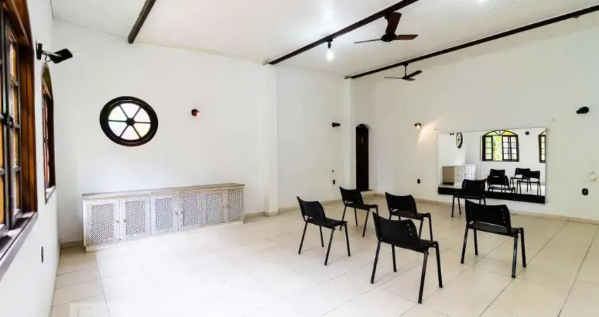 Casa à Venda - Ipiranga, 2 Quartos,  130 m2